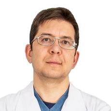 Старченков Денис Дмитриевич, эндоскопист