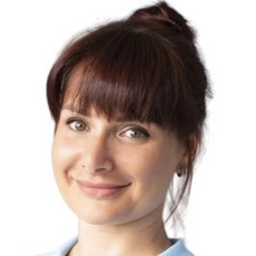 Кущинская Яна Александровна, стоматолог-терапевт