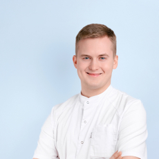 Савонин Артем Артурович, стоматолог-терапевт