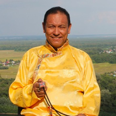 Тапа Тензин, мануальный терапевт