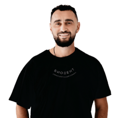 Исраелян Артур Аванесович, стоматолог-ортопед