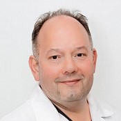 Попов Евгений Викторович, хирург