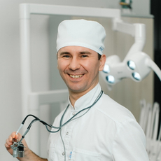 Рисов Денис Юрьевич, стоматолог-ортопед