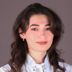 Урусова Ася Юсуфовна, стоматолог-терапевт