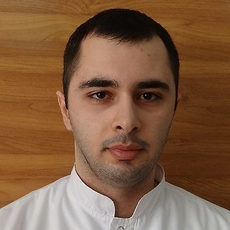 Аванесов Арам Валерьевич, стоматолог-терапевт