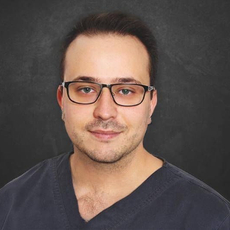 Мальцев Роман Александрович, стоматолог-терапевт