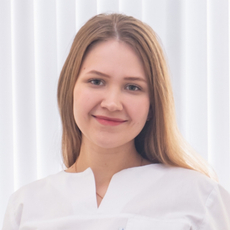 Страхова Дина Сергеевна, стоматолог-терапевт