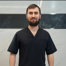 Макоев Азамат Хасанович, стоматолог-терапевт