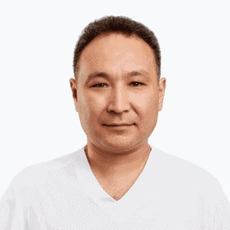 Бутуханов Евгений Владимирович, стоматолог-хирург