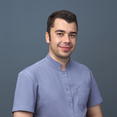 Корсуненко Максим Альбертович, стоматолог-терапевт