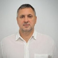 Бруев Олег Геннадиевич, стоматолог-терапевт