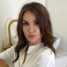 Дрожжина Карина, косметолог