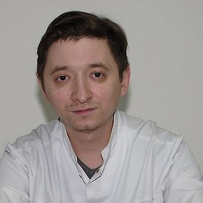 Раянов Ринат Радикович, стоматолог-терапевт