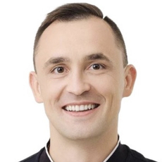 Денисенко Анатолий Александрович, стоматолог-хирург