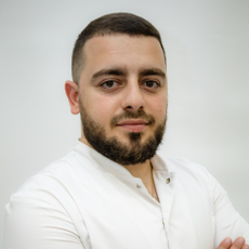 Григорян Бенямин Ерванди, стоматолог-хирург