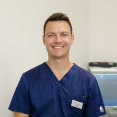 Васильев Олег Николаевич, стоматолог-хирург