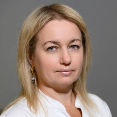 Нилова Анна Александровна, стоматолог-терапевт