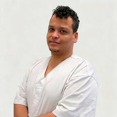 Диалло Бен Умар Хошма, стоматологический гигиенист