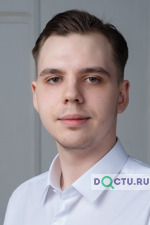 Першуков Александр Владимирович, стоматолог-терапевт