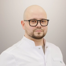 Якунин Максим Сергеевич, офтальмолог