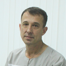 Холдеев Эдуард Анатольевич, стоматолог-терапевт