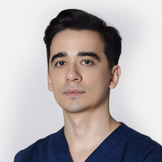 Хусаинов Анвар Рустамович, пластический хирург