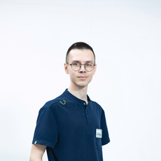 Полшков Артём Алексеевич, стоматолог-ортопед