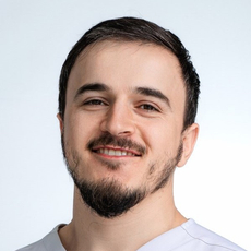 Корамагомедов Рамазан Корамагомедович, стоматолог-терапевт