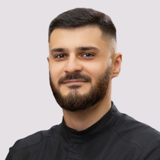 Алиев Орхан Эльманович, стоматолог-терапевт