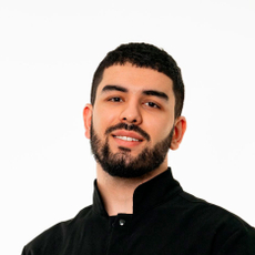 Эльсуеров Тенгиз Хусеевич, стоматолог-хирург