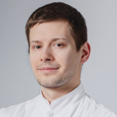 Мельниченко Александр Геннадьевич, стоматолог-хирург