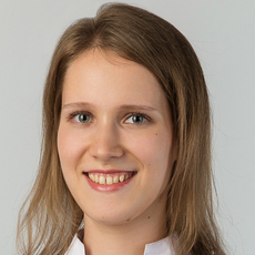 Попова Вероника Олеговна, стоматолог-терапевт