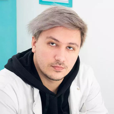 Маслов Максим Сергеевич, невролог