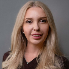 Вайцнер Елена Юрьевна, стоматолог-хирург