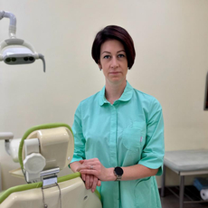 Комарова Полина Александровна, стоматолог-терапевт