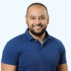 Салахутдинов Максим Маисович, стоматолог-терапевт