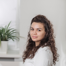 Радинская Эльмира Евгеньвна, стоматолог-хирург