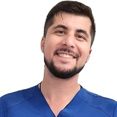 Царухаев Азиз Январьевич, стоматолог-ортопед