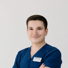 Гилязев Марат Рустамович, офтальмолог-хирург