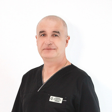 Вахненко Александр Павлович, стоматолог-хирург