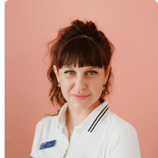 Беззубова Евгения Евгеньевна, стоматолог-терапевт