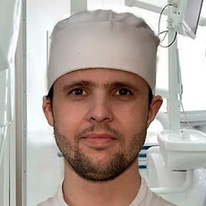 Харьковский Александр Михайлович, стоматолог-хирург