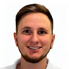 Семенюк Максим Витальевич, стоматолог-терапевт