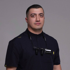 Курбанов Арсен Алилович, стоматолог-терапевт