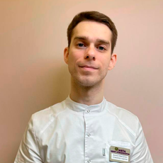 Колесник Даниил Николаевич, стоматолог-терапевт