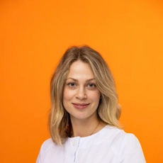 Зорина (Галкина) Кристина Евгеньевна, пародонтолог