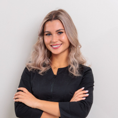 Романовская Динара Александровна, стоматолог-терапевт