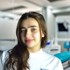 Аветисян Арусиак Сержиковна, стоматолог-терапевт