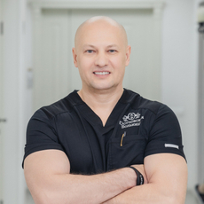 Толмах Роман Евгеньевич, пластический хирург