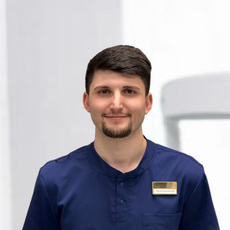 Муртазов Арслан Шахсинович, стоматолог-хирург